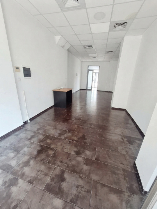 Gara, spatiu comercial din constructie, 218 mp.