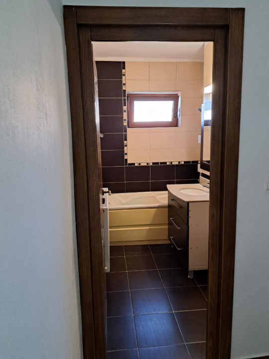 Navodari, 3 camere decomandate, amenajat integral