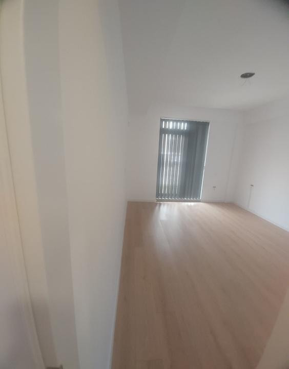 Tomis III , spatii IDEAL BIROURI, 4 camere, constructie 2023, curte proprie