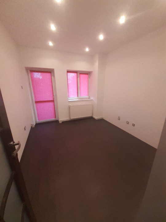 Bd. Mamaia, spatiu ideal birouri, 140 mp., etaj 1