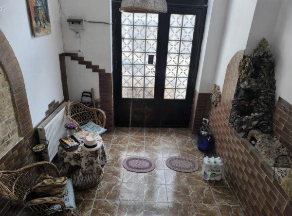 Ultracentral - Primarie,  vila istorica, ideal BIROURI/SPATIU COMERCIAL, 540 mp.