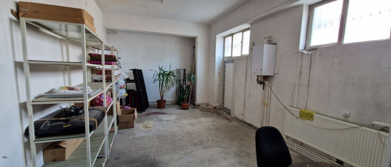 Pod Butelii, spatiu comercial 126 mp.