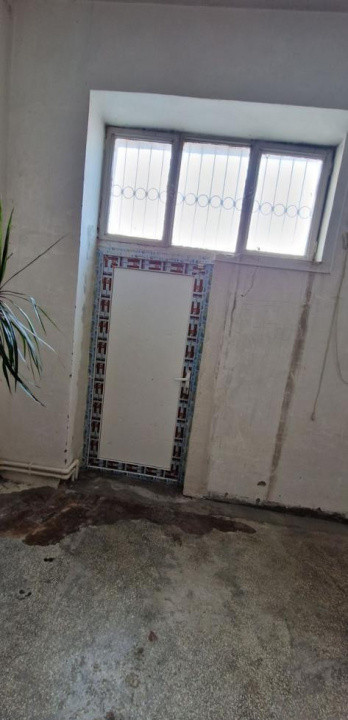 Pod Butelii, spatiu comercial 126 mp.
