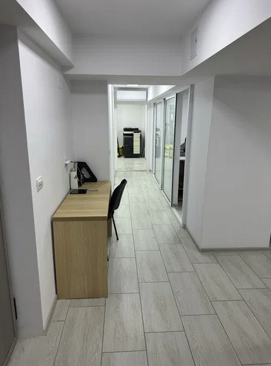 Ultracentral, spatiu comercial, IDEAL BIROURI, amenajat, mobilat