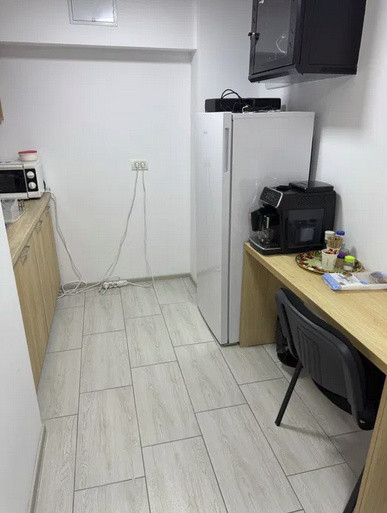 Ultracentral, spatiu comercial, IDEAL BIROURI, amenajat, mobilat