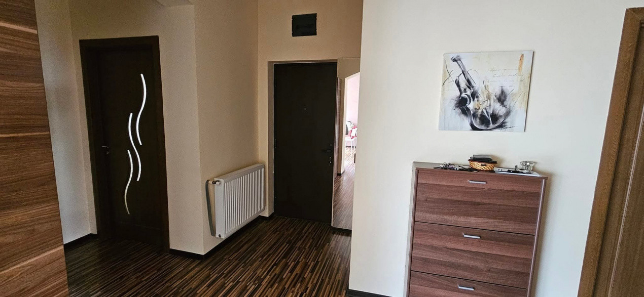 Mamaia Nord, 4 camere, 96 mp. , la 200 m. de plaja