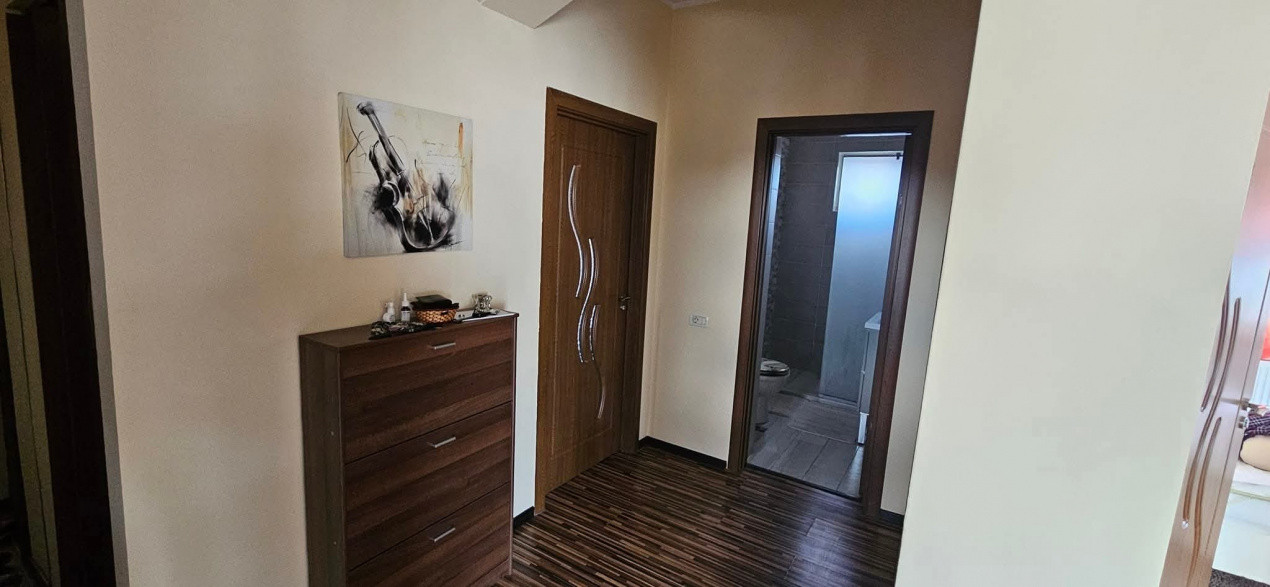 Mamaia Nord, 4 camere, 96 mp. , la 200 m. de plaja
