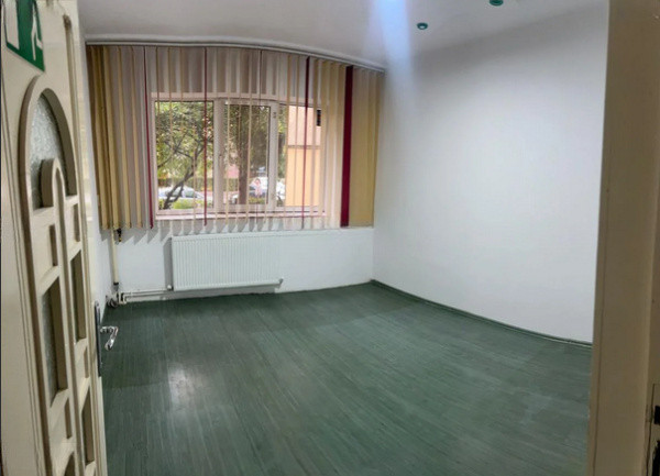 Dacia - Tomis III, spatiu IDEAL BIROURI, 90mp., intrare separata