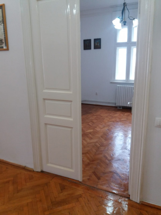 Gara, imobil UNICAT, 5 camere, IDEAL SEDIU/BIROURI