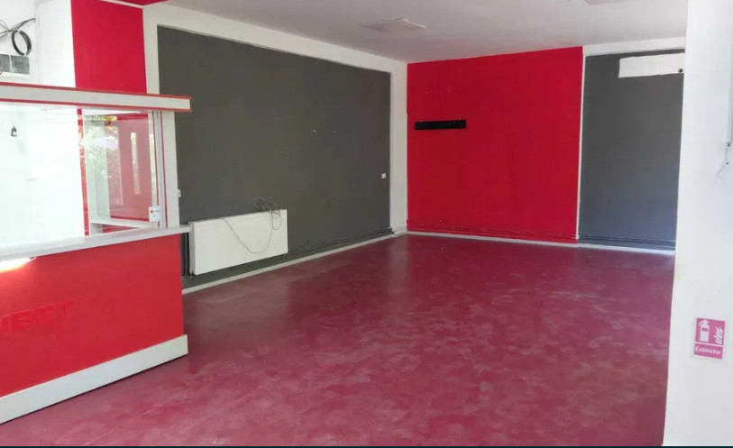 Pod Butelii, SPATIU COMERCIAL ,  126 mp.