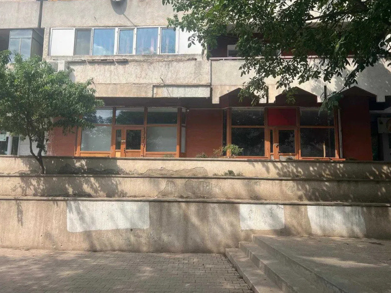Pod Butelii, SPATIU COMERCIAL ,  126 mp.