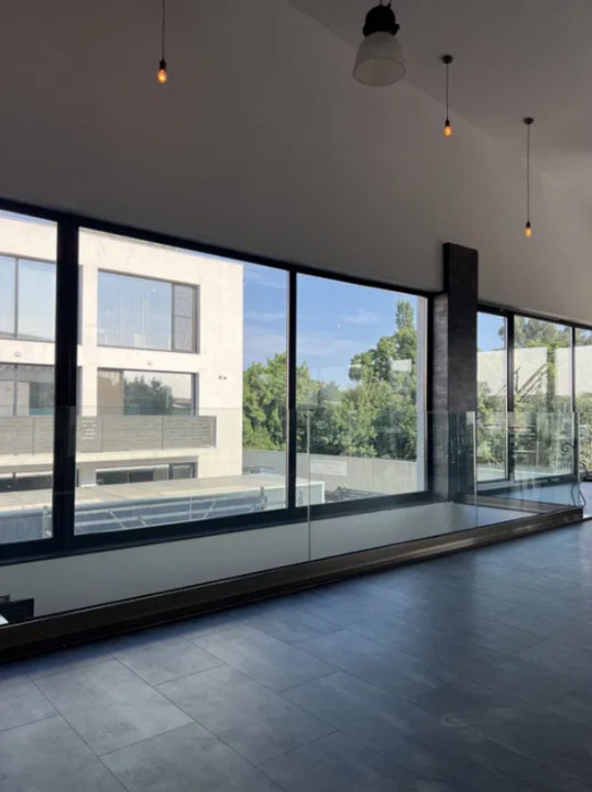 Zona Industriala,  hala noua depozitare/ productie/ showroom, 1.400 mp.