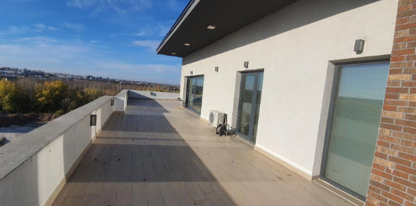 Tomis Nord - Campus , spatiu BIROURI, 225 mp.