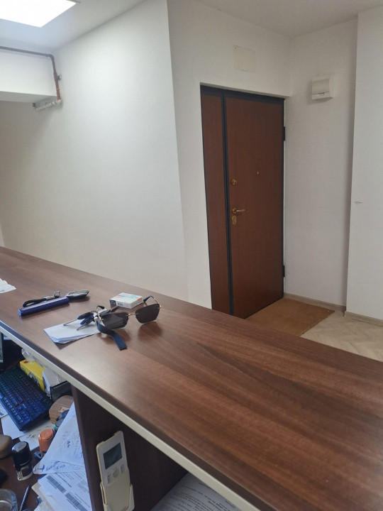 Tomis Nord, spatiu BIROURI, 225 mp., 2 locuri parcare proprii