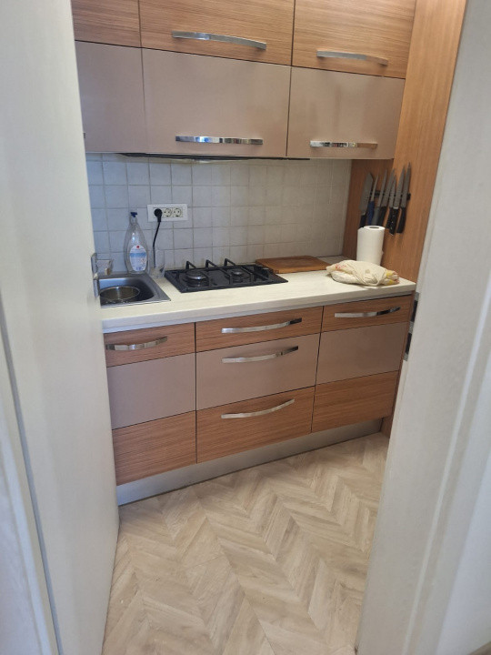 Tomis Nord, spatiu BIROURI, 225 mp., 2 locuri parcare proprii