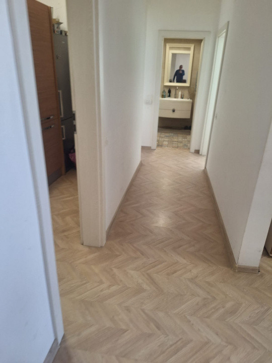 Tomis Nord, spatiu BIROURI, 225 mp., 2 locuri parcare proprii