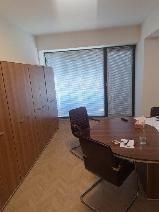 Tomis Nord, spatiu BIROURI, 225 mp., 2 locuri parcare proprii