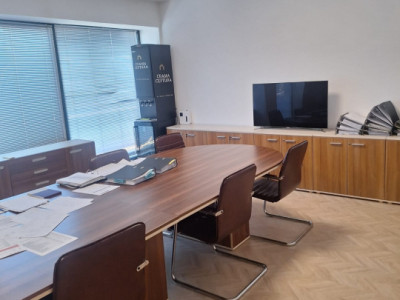 Tomis Nord, spatiu BIROURI, 225 mp., 2 locuri parcare proprii