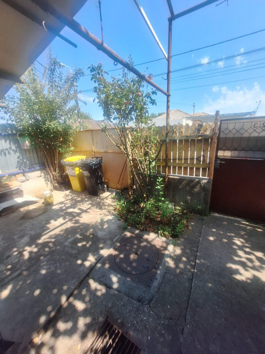 Viile Noi, casa 3 camere, libera