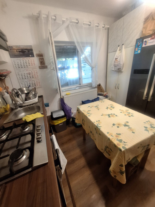 Viile Noi, casa 3 camere, libera