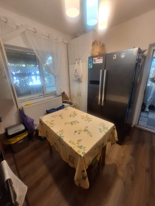 Viile Noi, casa 3 camere, libera