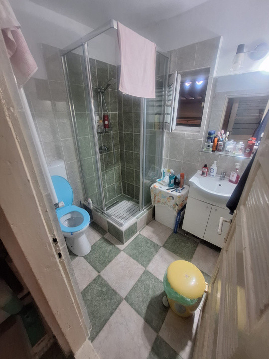 Viile Noi, casa 3 camere, libera