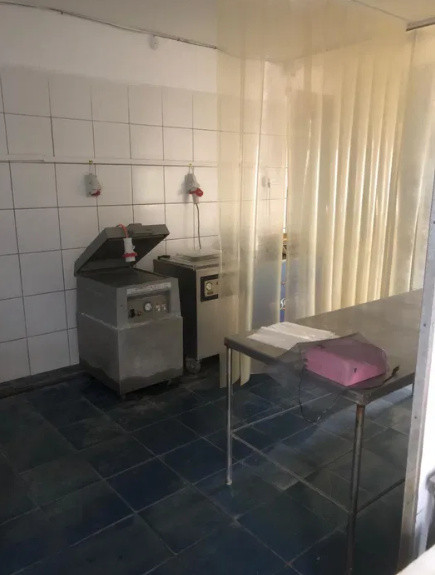 INEL II , spatiu comercial  280 mp., ideal SHOWROOM/PRODUCTIE/DEPOZITARE, curte