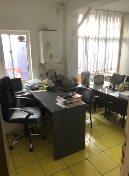 INEL II , spatiu comercial  280 mp., ideal SHOWROOM/PRODUCTIE/DEPOZITARE, curte