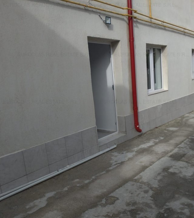 INEL II , spatiu comercial  280 mp., ideal SHOWROOM/PRODUCTIE/DEPOZITARE, curte