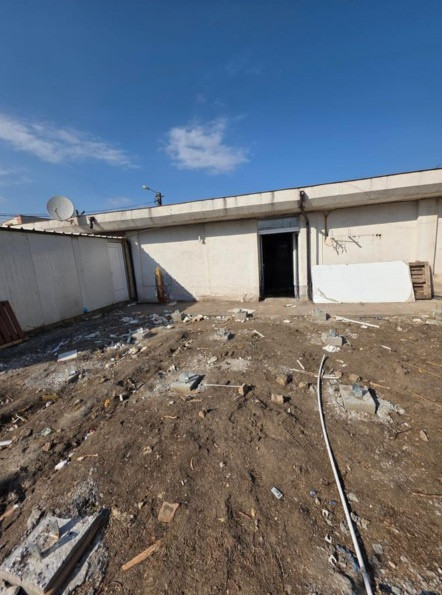 INEL II , spatiu comercial  280 mp., ideal SHOWROOM/PRODUCTIE, curte 1.000 mp.
