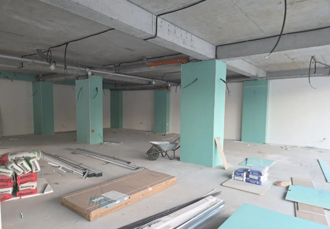 Campus, spatiu comercial 335 mp., 3 cai de acces
