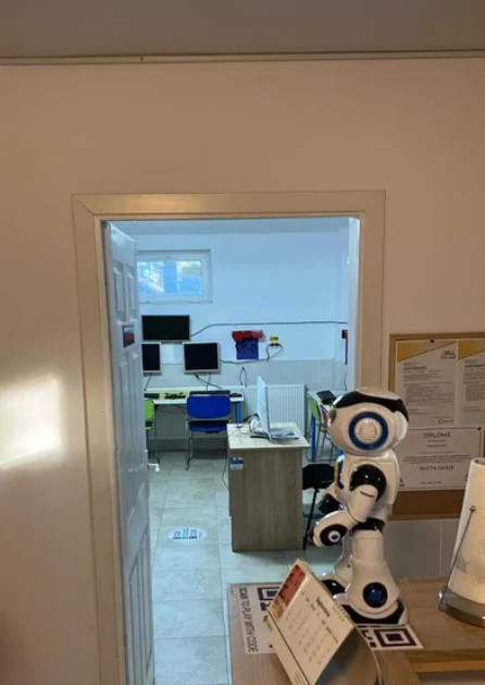 SPATIU COMERCIAL, 123 mp., pretabil multiple activitati