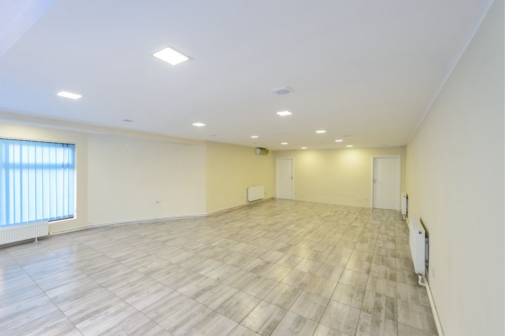 Trocadero, spatiu comercial 100 mp., trafic intens