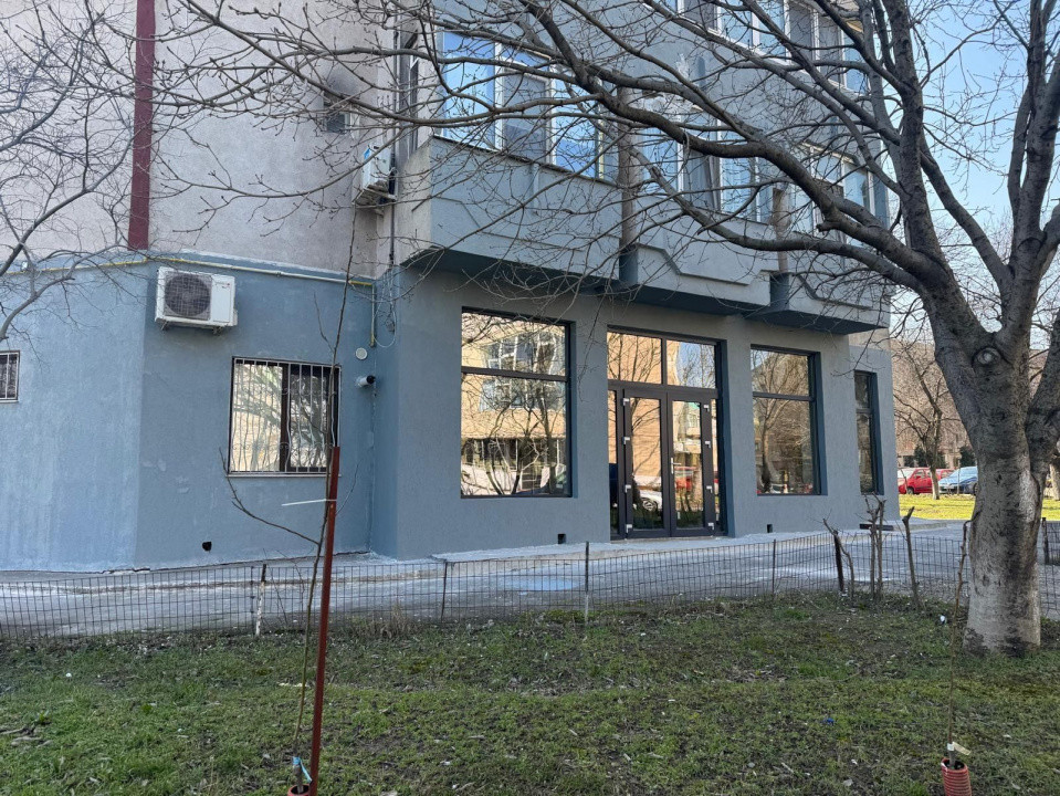 Poarta 6, spatiu comercial, 130 mp.