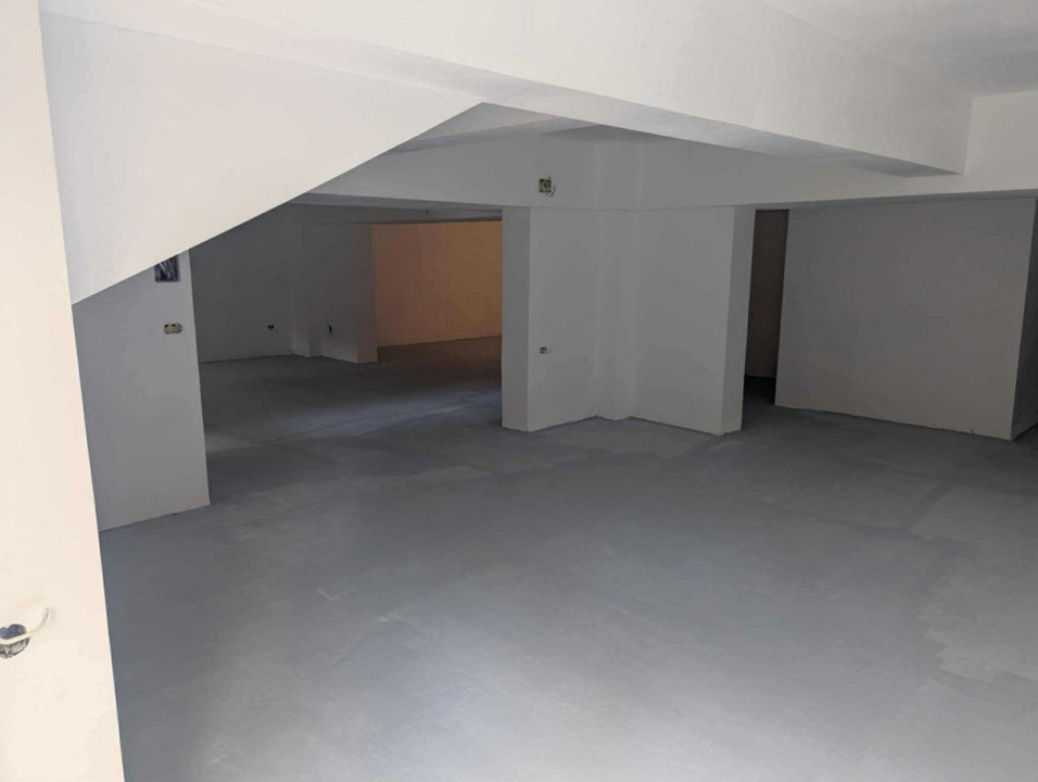 Bd. Mamaia, spatiu comercial , IDEAL BIROURI/CABINETE, 130mp.