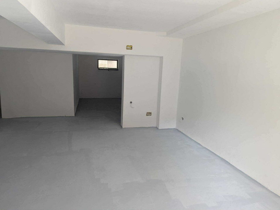 Bd. Mamaia, spatiu comercial , IDEAL BIROURI/CABINETE, 130mp.