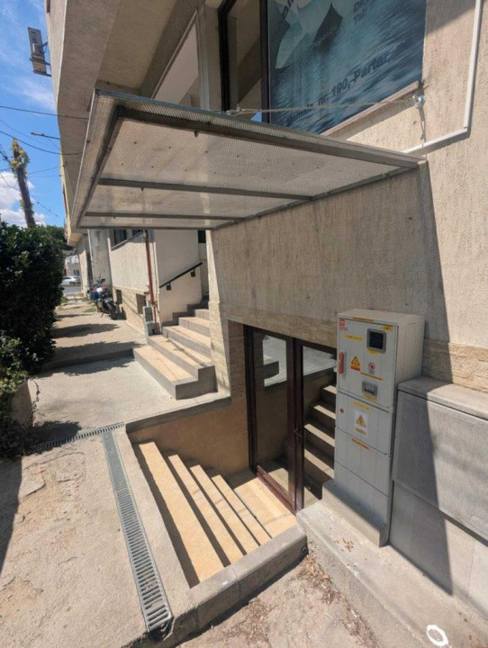 Bd. Mamaia, spatiu comercial , IDEAL BIROURI/CABINETE, 130mp.