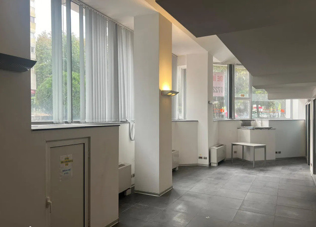 Tomis II, spatiu comercial , 602 mp.