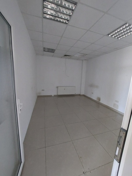 Delfinariu-bd. Mamaia, spatiu birouri, 150 mp., (ne)compartimentat