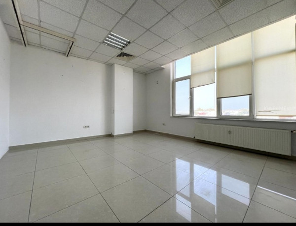 Delfinariu-bd. Mamaia, spatiu birouri, 150 mp., (ne)compartimentat