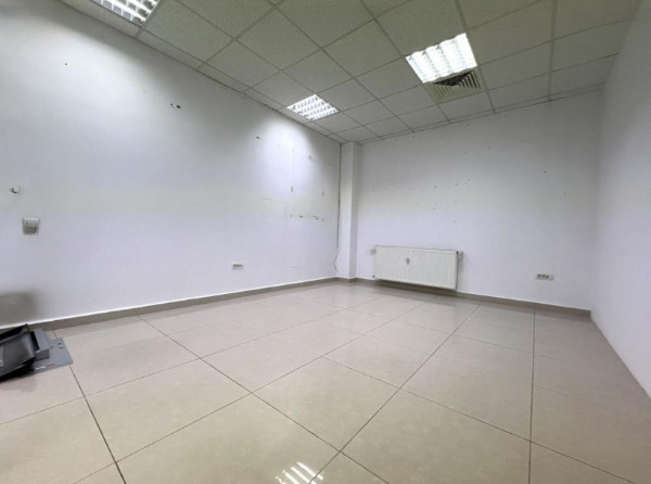Delfinariu-bd. Mamaia, spatiu birouri, 150 mp., (ne)compartimentat