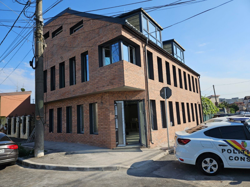 Spatiu comercial, finalizat 2025, parter,  110 mp.