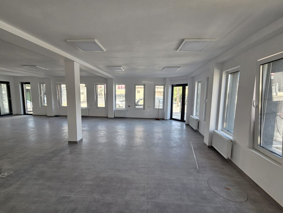 Spatiu comercial, finalizat 2025, P+1, 220 mp.