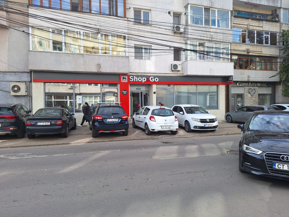 Victoria - Intersectie, spatiu comercial, 112 mp.
