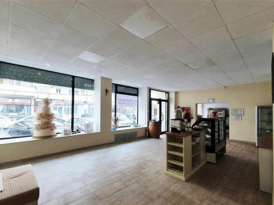 Victoria - Intersectie, spatiu comercial, 112 mp.