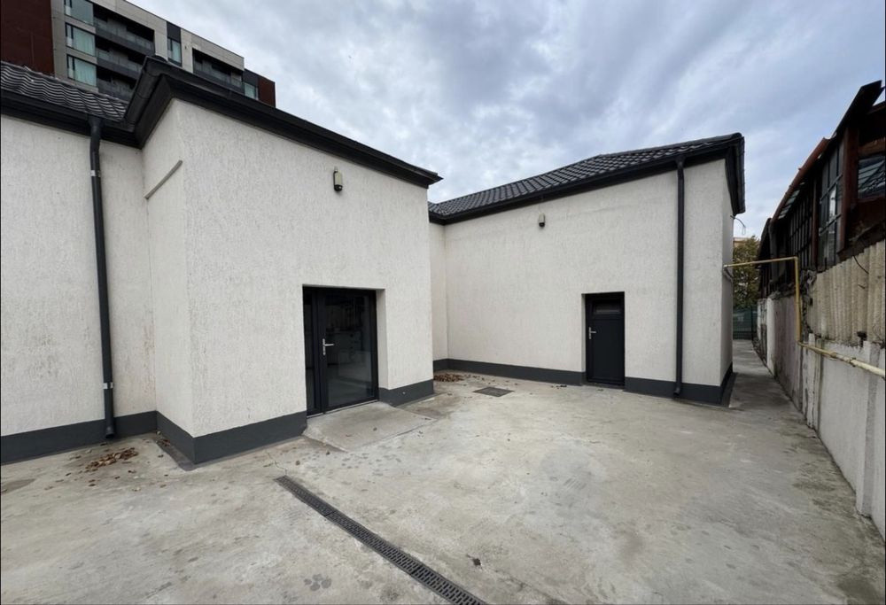 Bd. Mamaia , imobil 160 mp., IDEAL BIROURI, teren 510 mp.