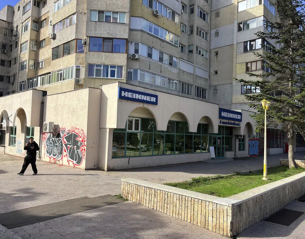 Casa de Cultura, spatiu comercial,  360mp.