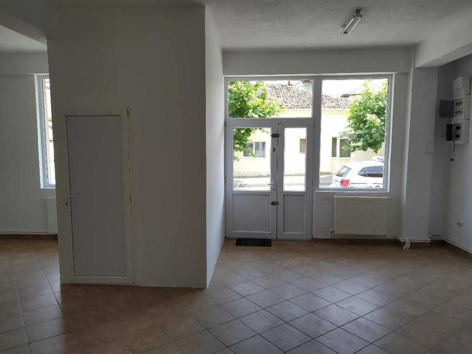 Tomis II - Victoria, spatiu comerciali, 95 mp., parter
