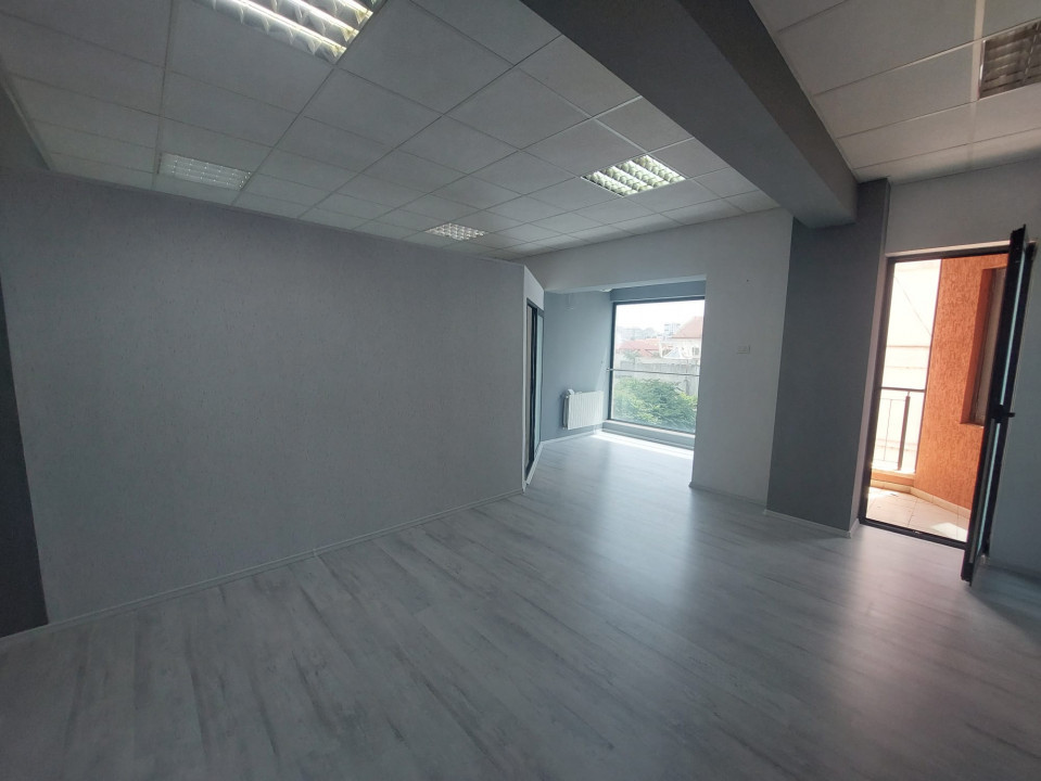 Bd. Mamaia , cladire exclusiva de birouri, suprafata  47 mp