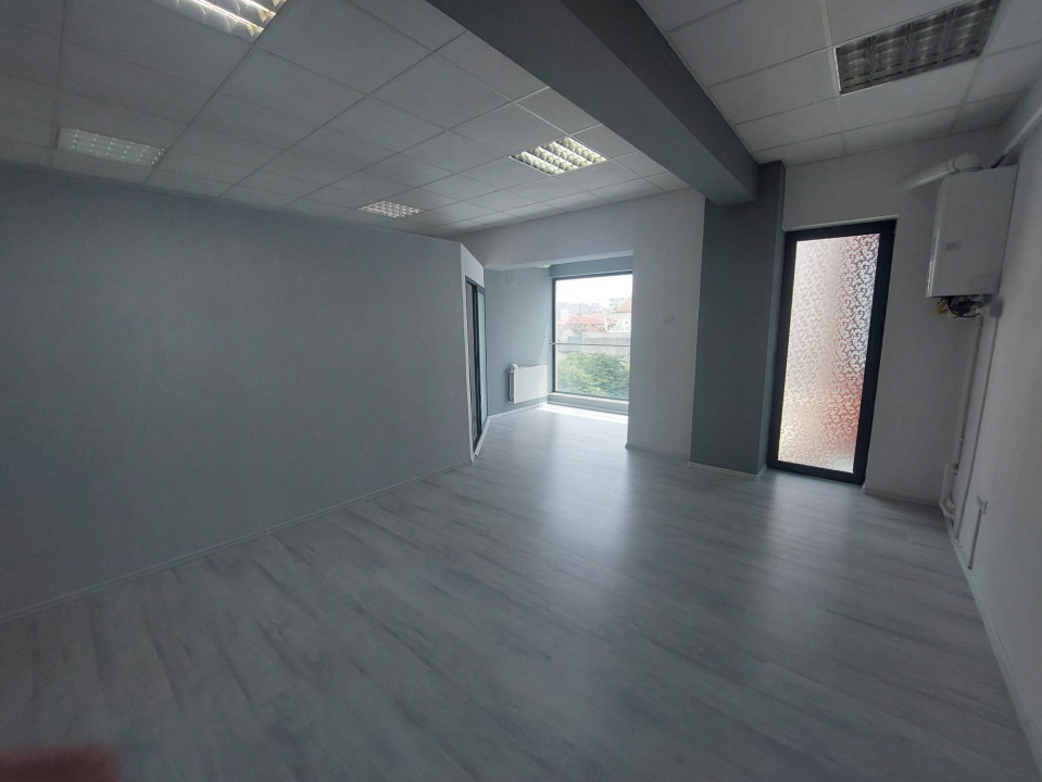 Bd. Mamaia , cladire exclusiva de birouri, suprafata  47 mp